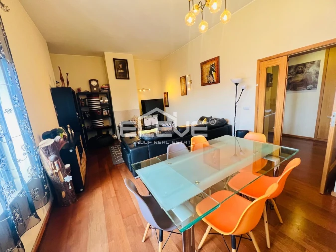 Apartamento T4 para Venda em Oliveira do Douro Foto 2