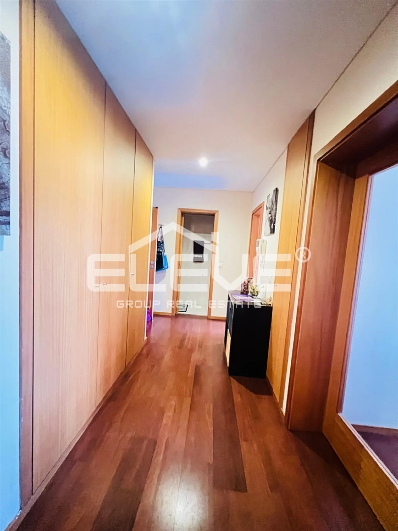 Apartamento T4 para Venda em Oliveira do Douro Foto 3