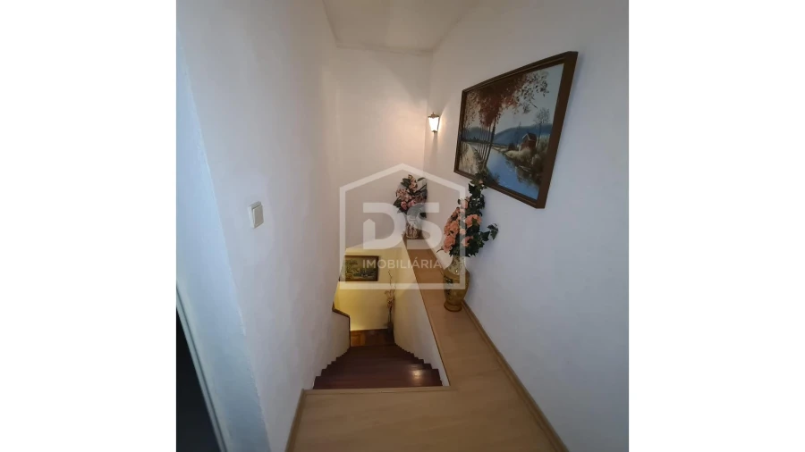 Moradia T3 para Venda em Aricera e Goujoim Foto 7