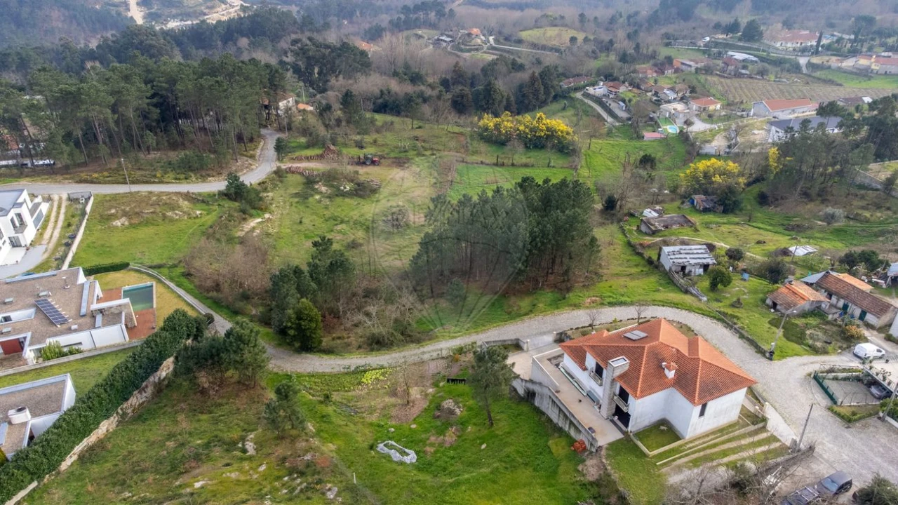 Terreno para Venda em Várzea, Aliviada e Folhada Foto 8