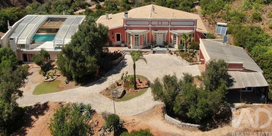 Moradia T5 para Venda em Silves