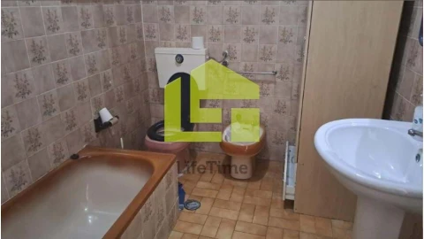 Moradia T4 para Venda em Sé, Santa Maria e Meixedo