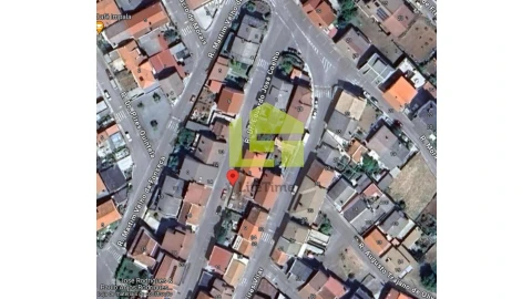 Moradia T4 para Venda em Sé, Santa Maria e Meixedo