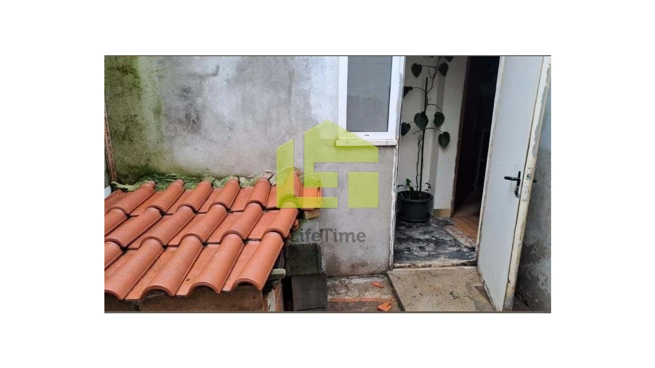 Moradia T4 para Venda em Sé, Santa Maria e Meixedo Foto 2