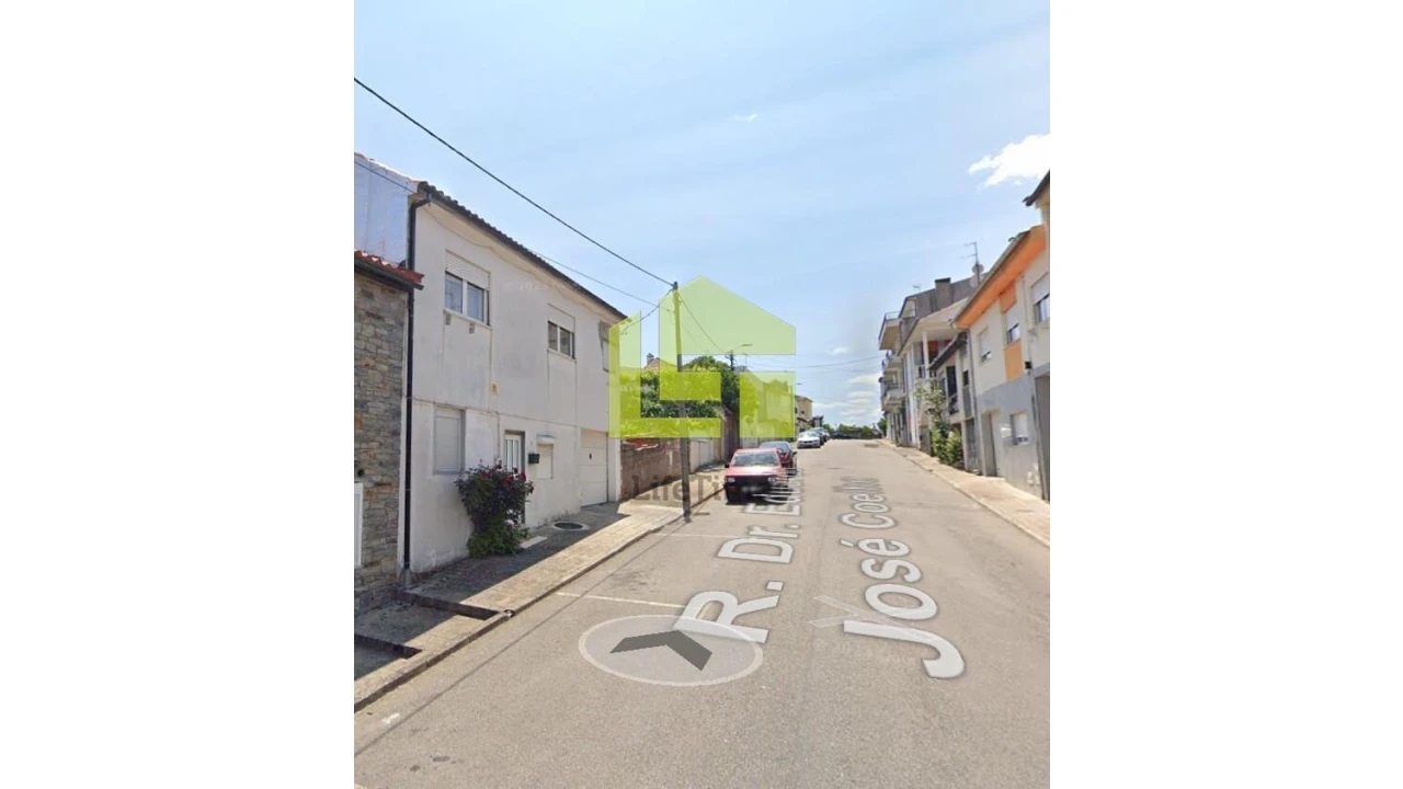 Moradia T4 para Venda em Sé, Santa Maria e Meixedo Foto 14