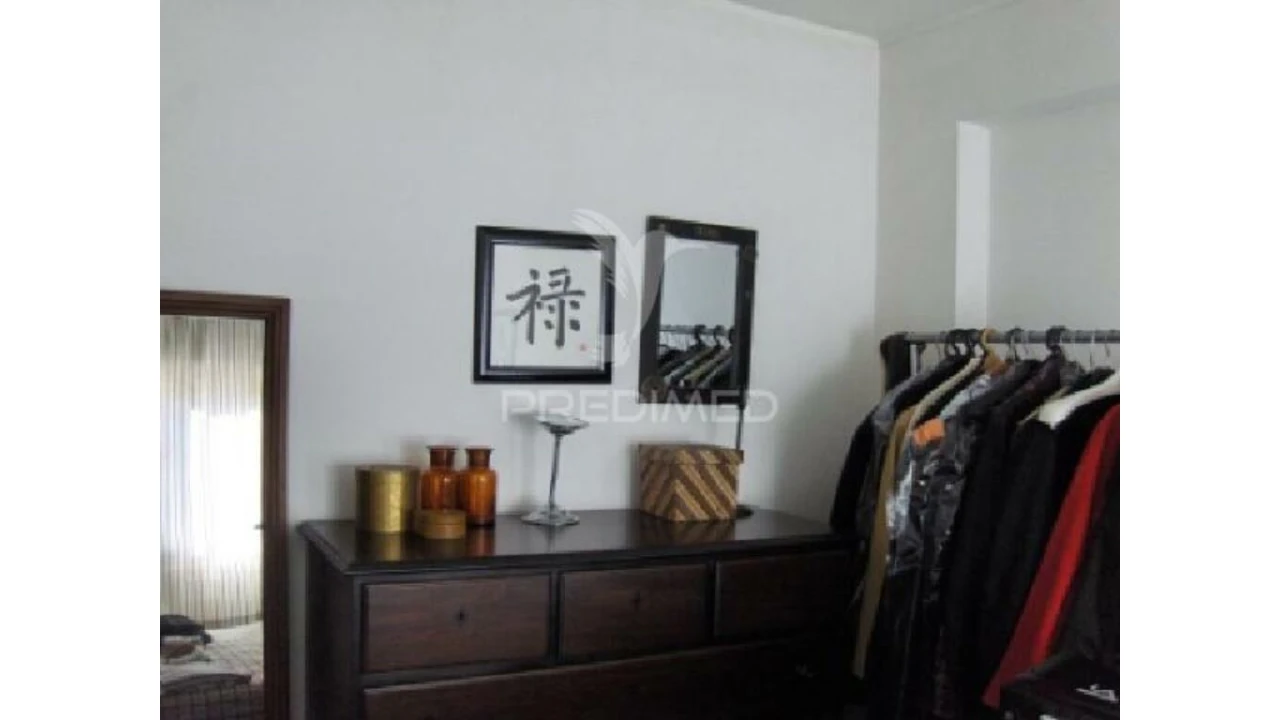Apartamento T4 para Venda em Águas Livres Foto 4