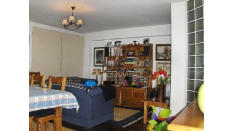 Apartamento T4 para Venda em Águas Livres