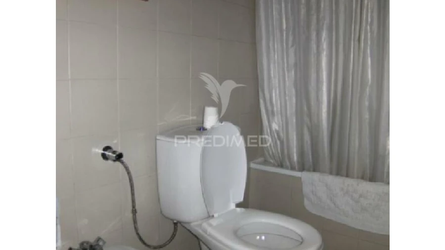 Apartamento T4 para Venda em Águas Livres Foto 9