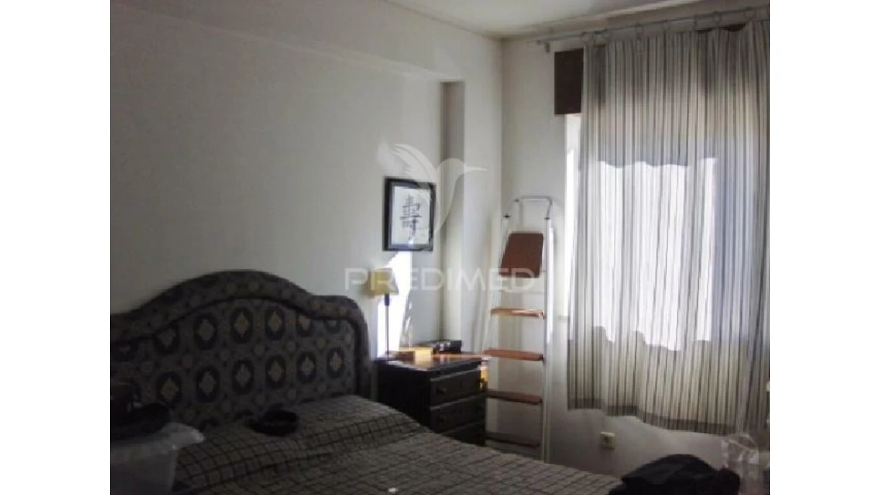 Apartamento T4 para Venda em Águas Livres Foto 1