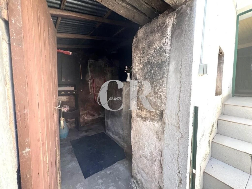 Moradia T2 para Venda em Aguda Foto 9