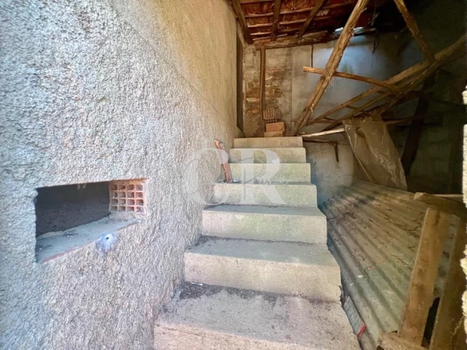 Moradia T2 para Venda em Aguda Foto 46