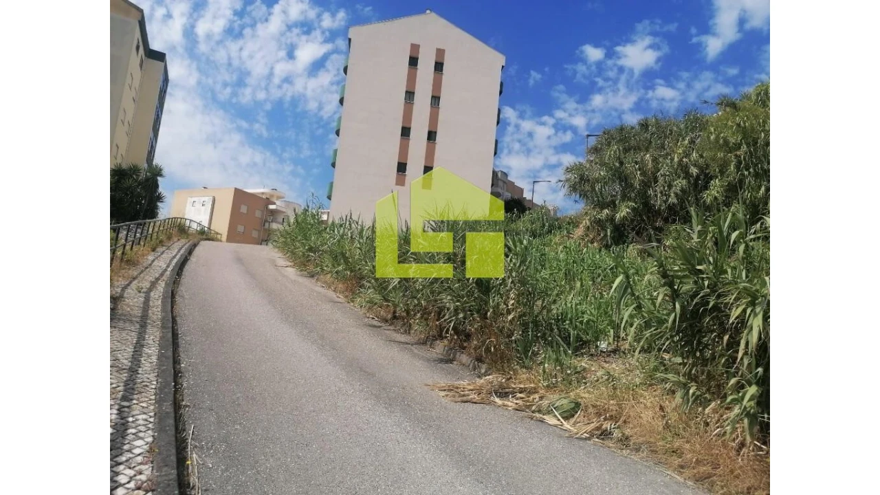 Terreno para Venda em Tavarede Foto 16