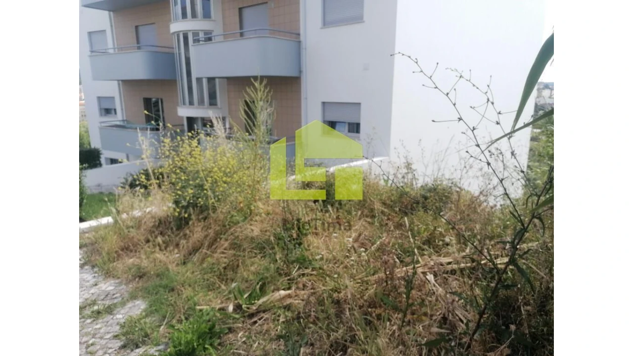 Terreno para Venda em Tavarede Foto 3