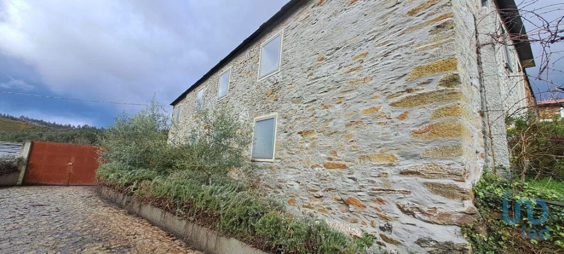 Moradia T6 para Venda em Real Foto 5