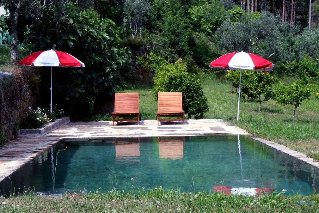 Moradia T6 para Venda em Real Foto 11