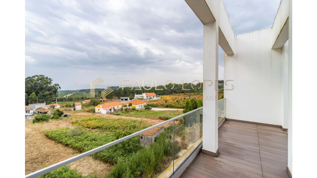 Moradia T6 para Venda em Nazare Foto 40