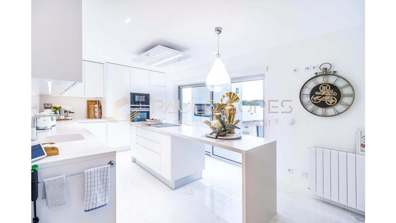 Moradia T6 para Venda em Nazare Foto 14