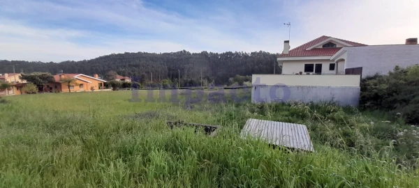 Terreno para Venda em Canedo, Vale e Vila Maior