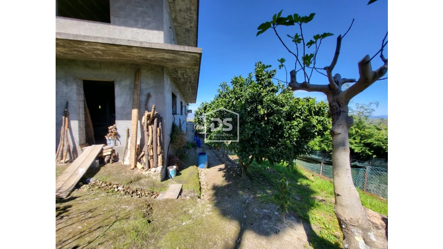 Moradia T0 para Venda em Ferreiros de Avões Foto 6