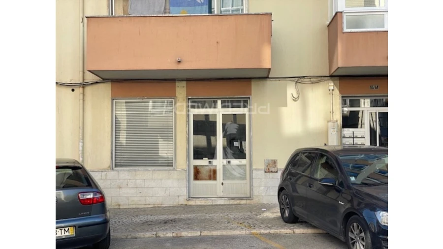 Loja para Venda em Seixal, Arrentela e Aldeia de Paio Pires Foto 13