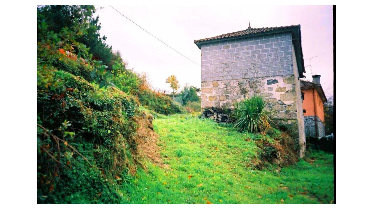 Moradia T3 para Venda em Sande, Vilarinho, Barros e Gomide Foto 8