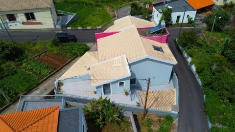 Moradia T3 para Venda em Arco da Calheta