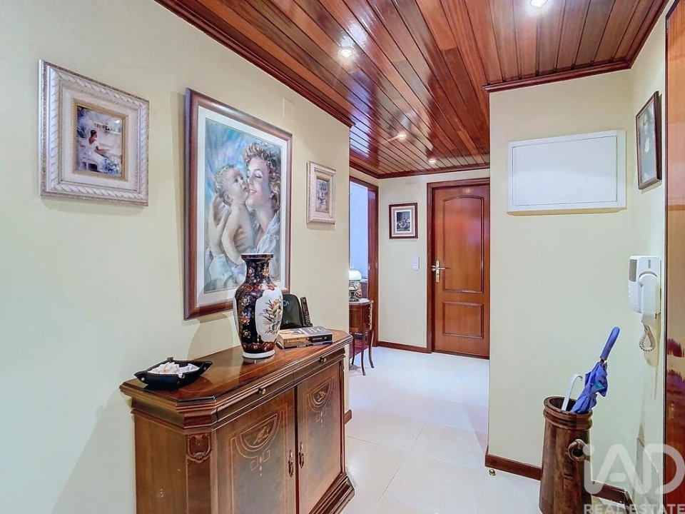 Apartamento T2 para Venda em Algueirão-Mem Martins Foto 3