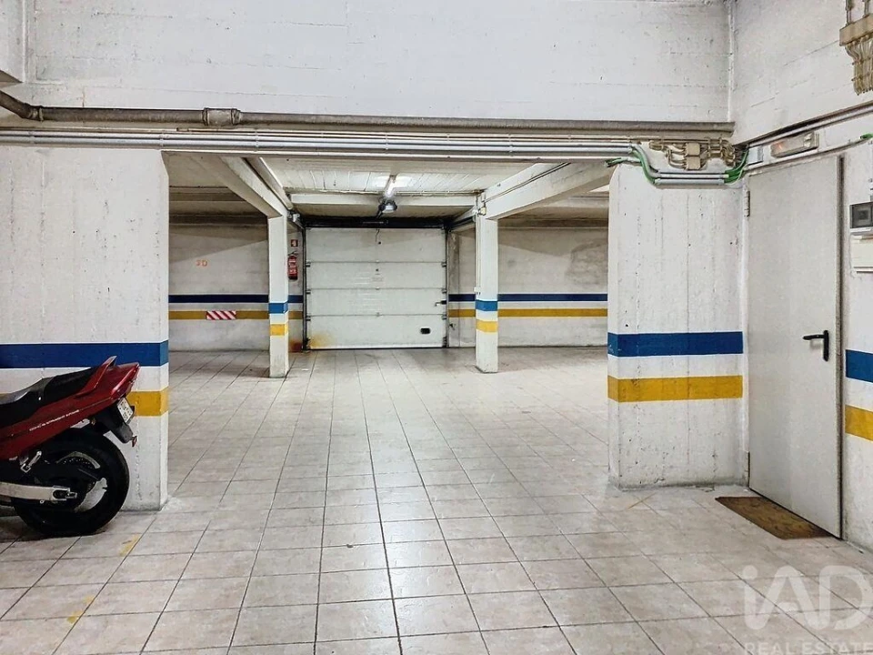 Apartamento T2 para Venda em Algueirão-Mem Martins Foto 18