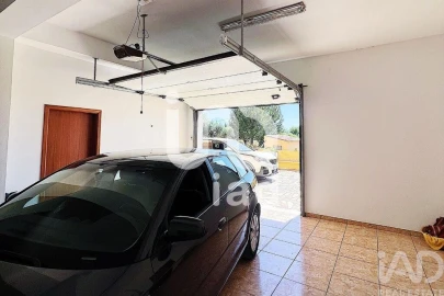Moradia T3 para Venda em Conceição e Estoi