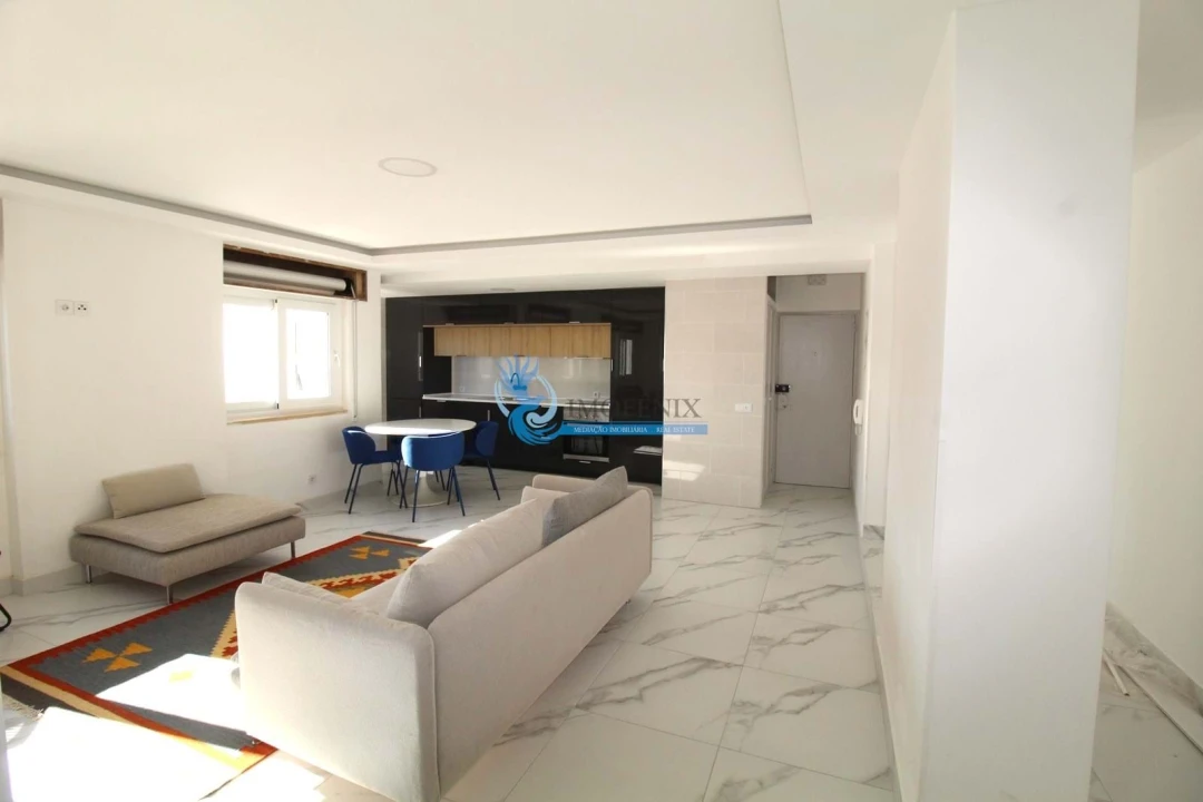 Apartamento T1 para Venda em Portimão Foto 3