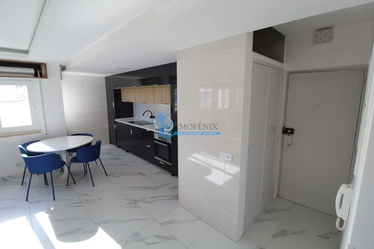 Apartamento T1 para Venda em Portimão Foto 6