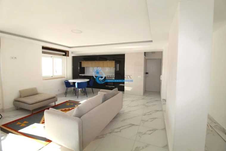 Apartamento T1 para Venda em Portimão Foto 3