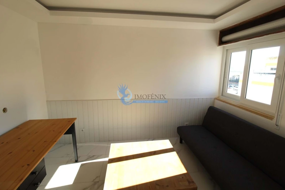 Apartamento T1 para Venda em Portimão Foto 9