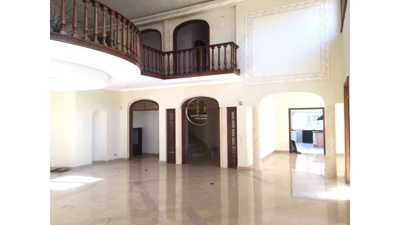 Moradia T5 para Venda em Agualva e Mira-Sintra Foto 6