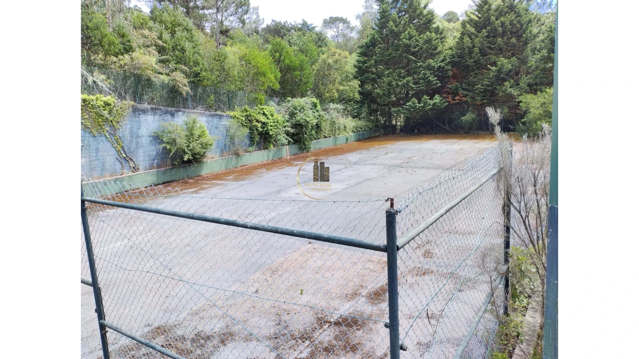 Moradia T5 para Venda em Agualva e Mira-Sintra Foto 36