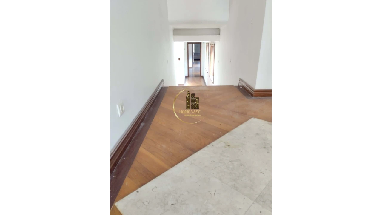 Moradia T5 para Venda em Agualva e Mira-Sintra Foto 22