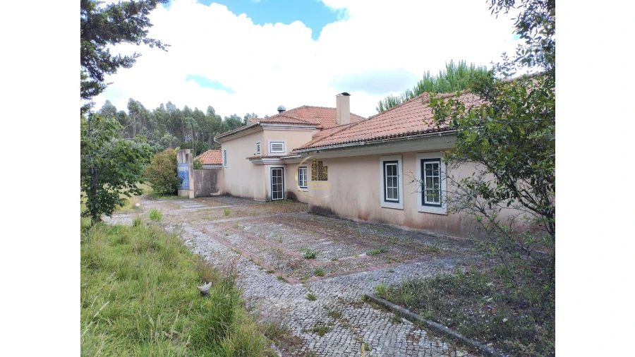 Moradia T5 para Venda em Agualva e Mira-Sintra Foto 2