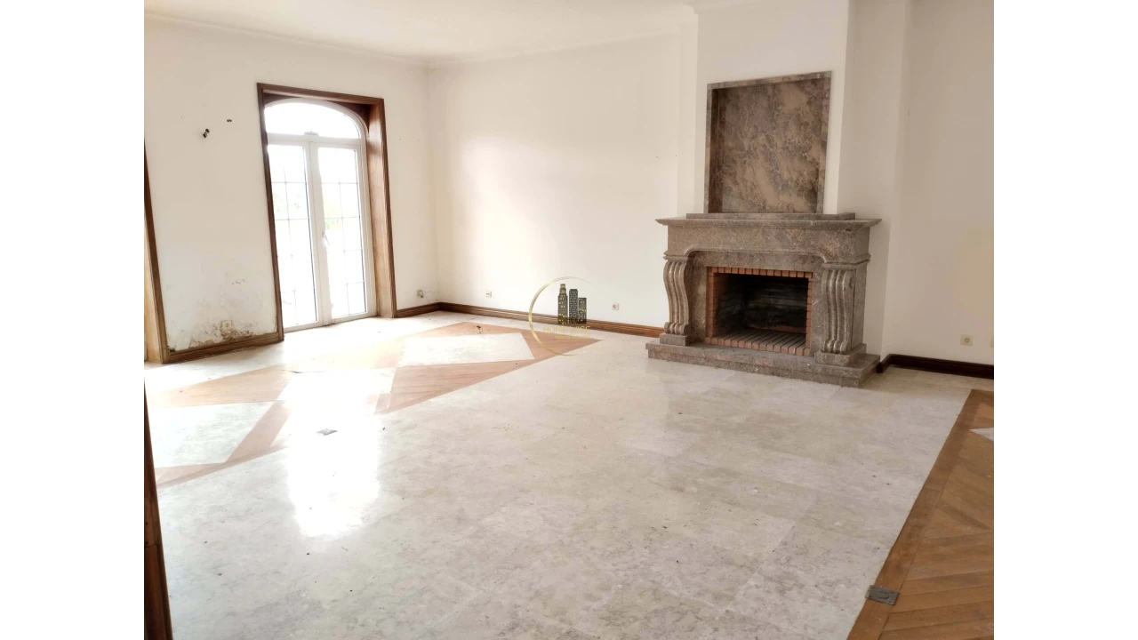 Moradia T5 para Venda em Agualva e Mira-Sintra Foto 21