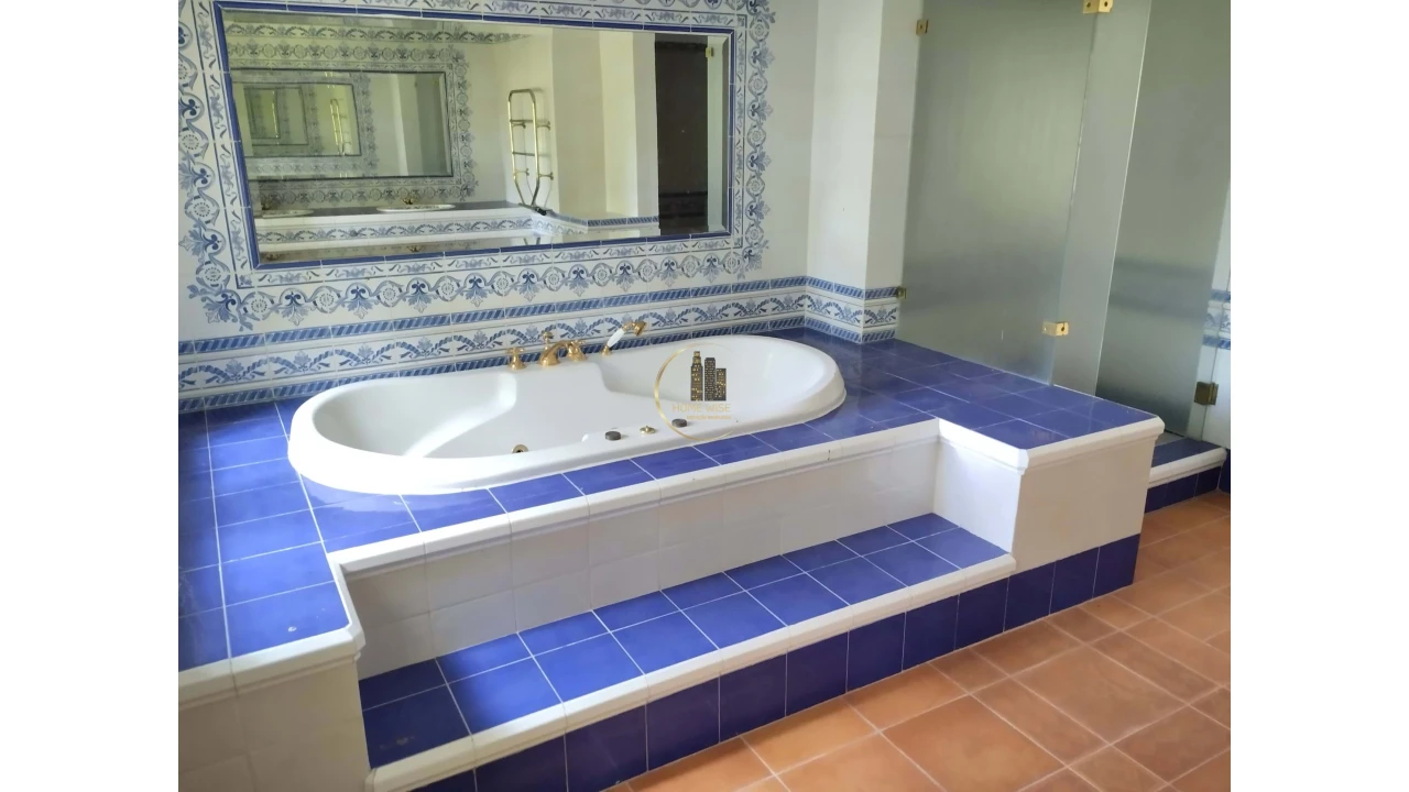 Moradia T5 para Venda em Agualva e Mira-Sintra Foto 19