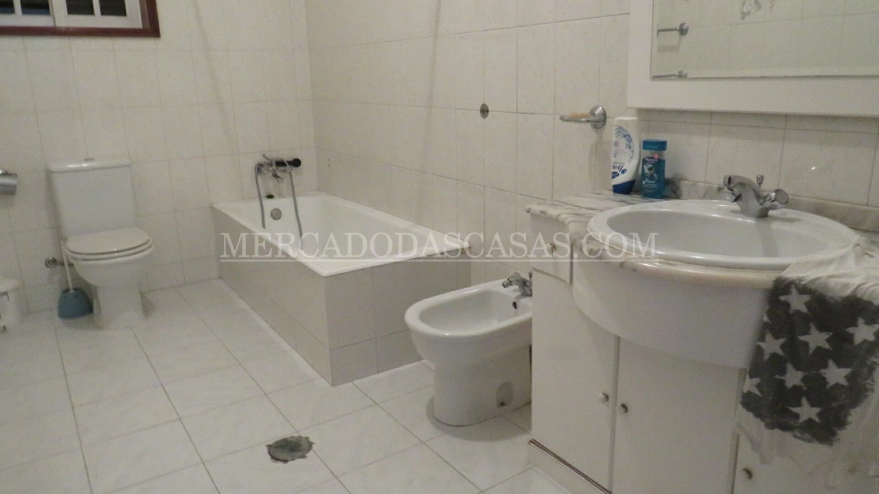 Moradia T3 para Venda em Fiães Foto 13