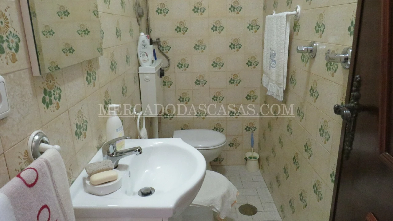 Moradia T3 para Venda em Fiães Foto 5