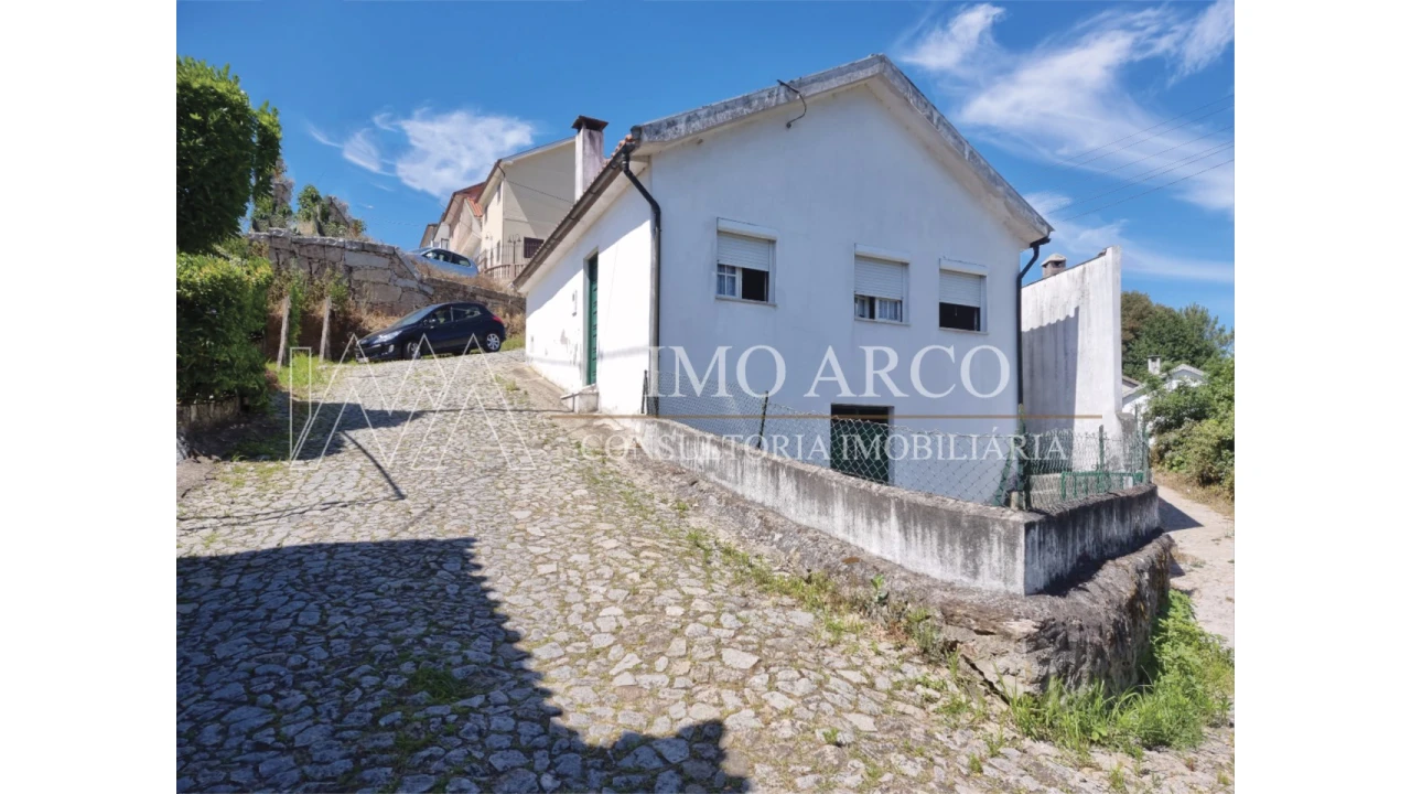 Moradia T2 para Venda em Arco de Baúlhe e Vila Nune Foto 9