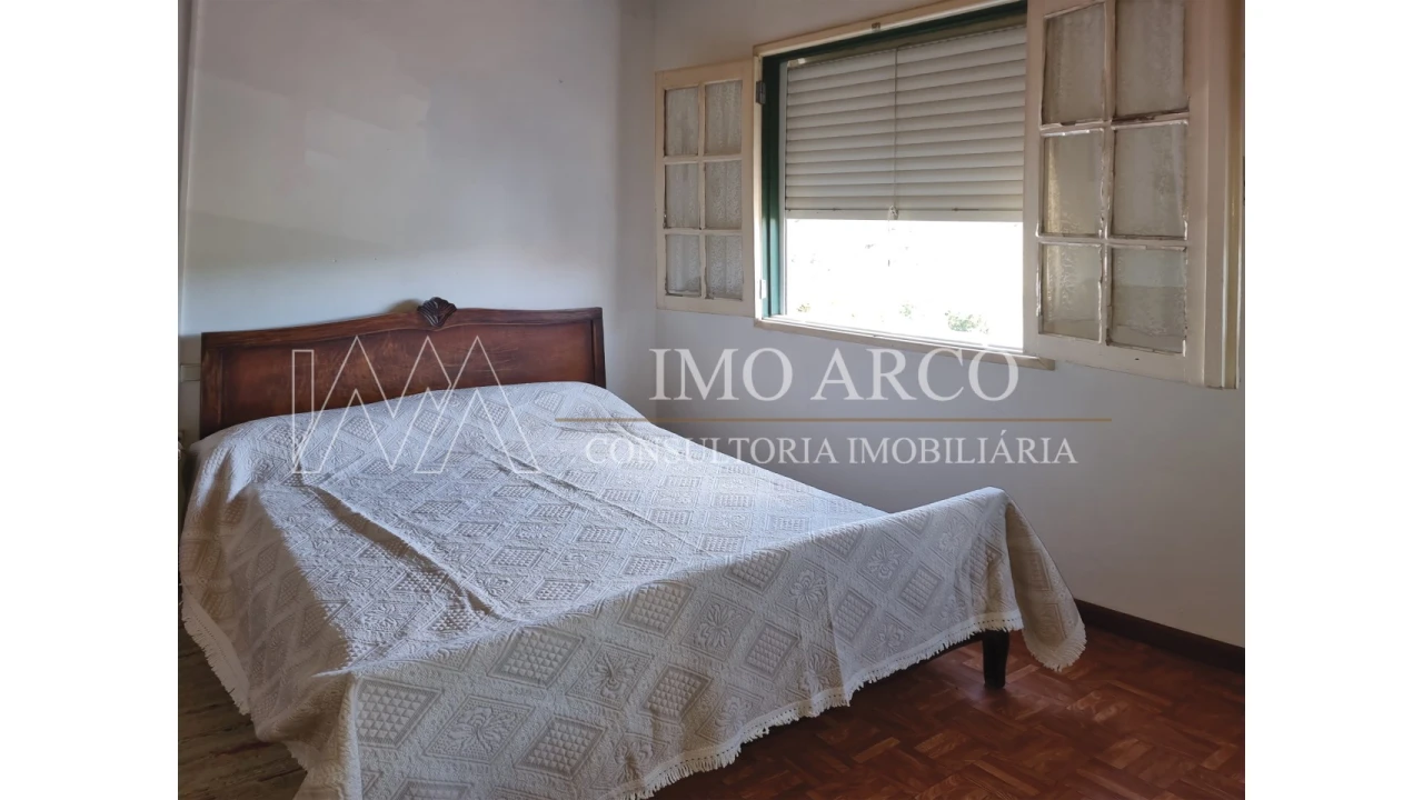 Moradia T2 para Venda em Arco de Baúlhe e Vila Nune Foto 6