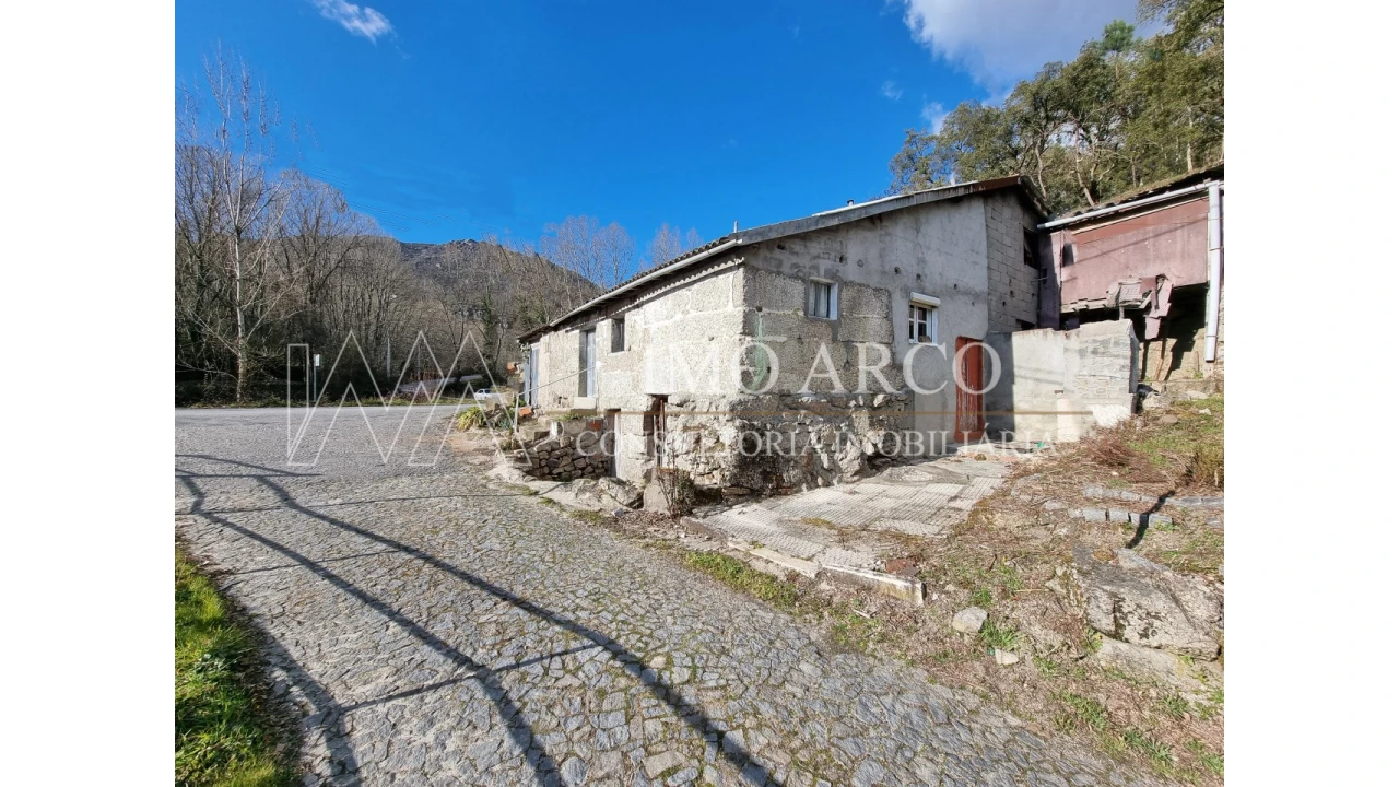 Moradia T3 para Venda em Alvite e Passos Foto 3