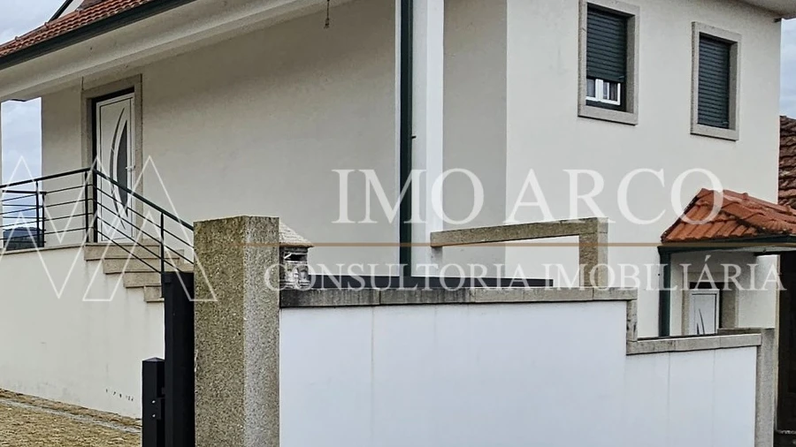 Moradia T2 para Venda em Refojos de Basto, Outeiro e Painzela