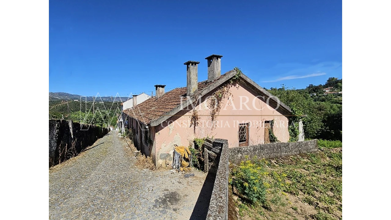 Moradia T7 para Venda em Arco de Baúlhe e Vila Nune Foto 6