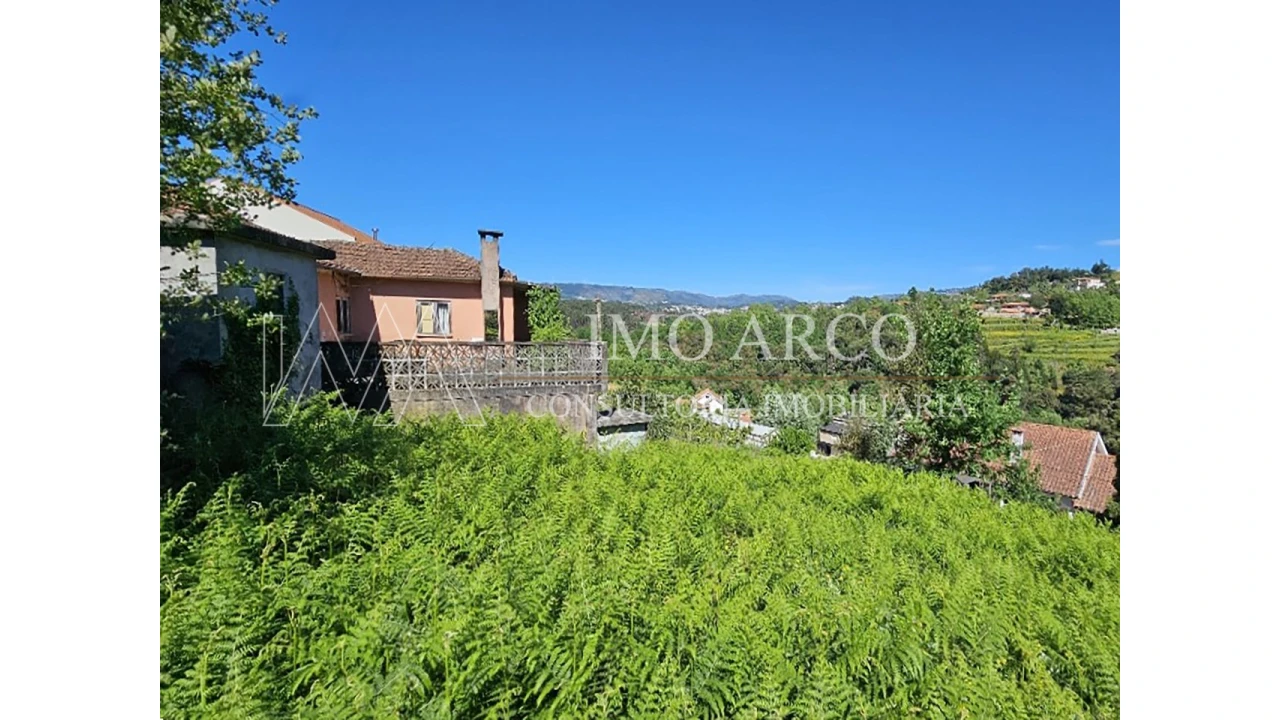 Moradia T7 para Venda em Arco de Baúlhe e Vila Nune Foto 21