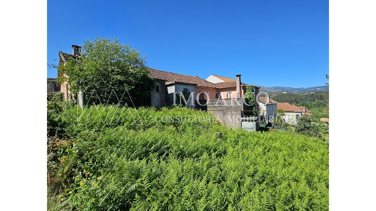 Moradia T7 para Venda em Arco de Baúlhe e Vila Nune Foto 22