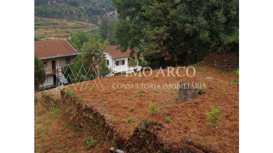 Moradia T7 para Venda em Arco de Baúlhe e Vila Nune Foto 17