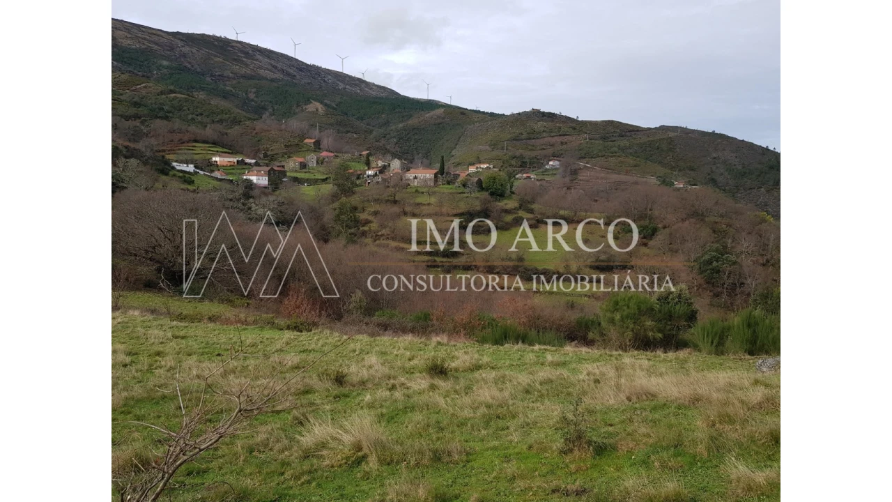 Quinta T4 para Venda em Salto Foto 8